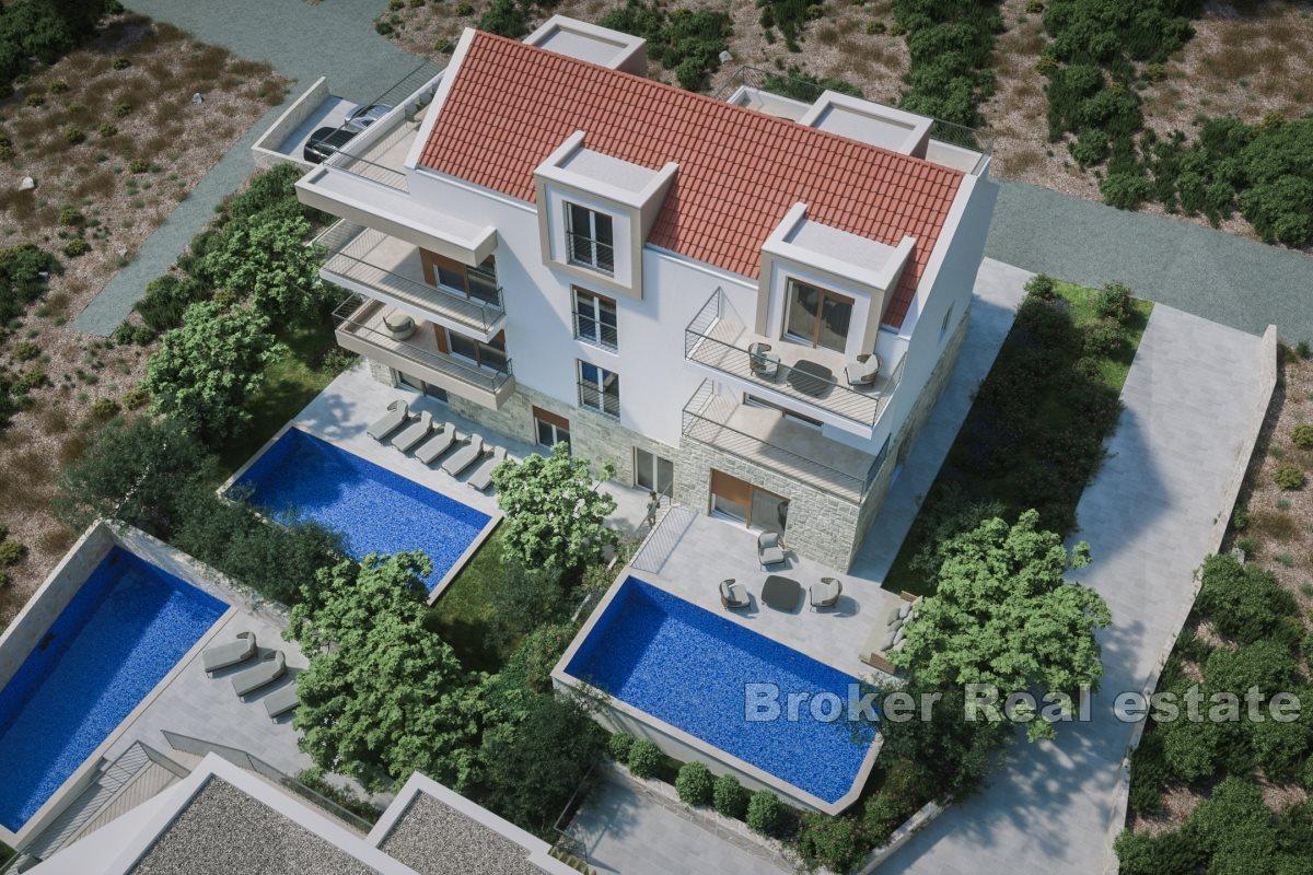 Appartement avec piscine et vue dégagée mer