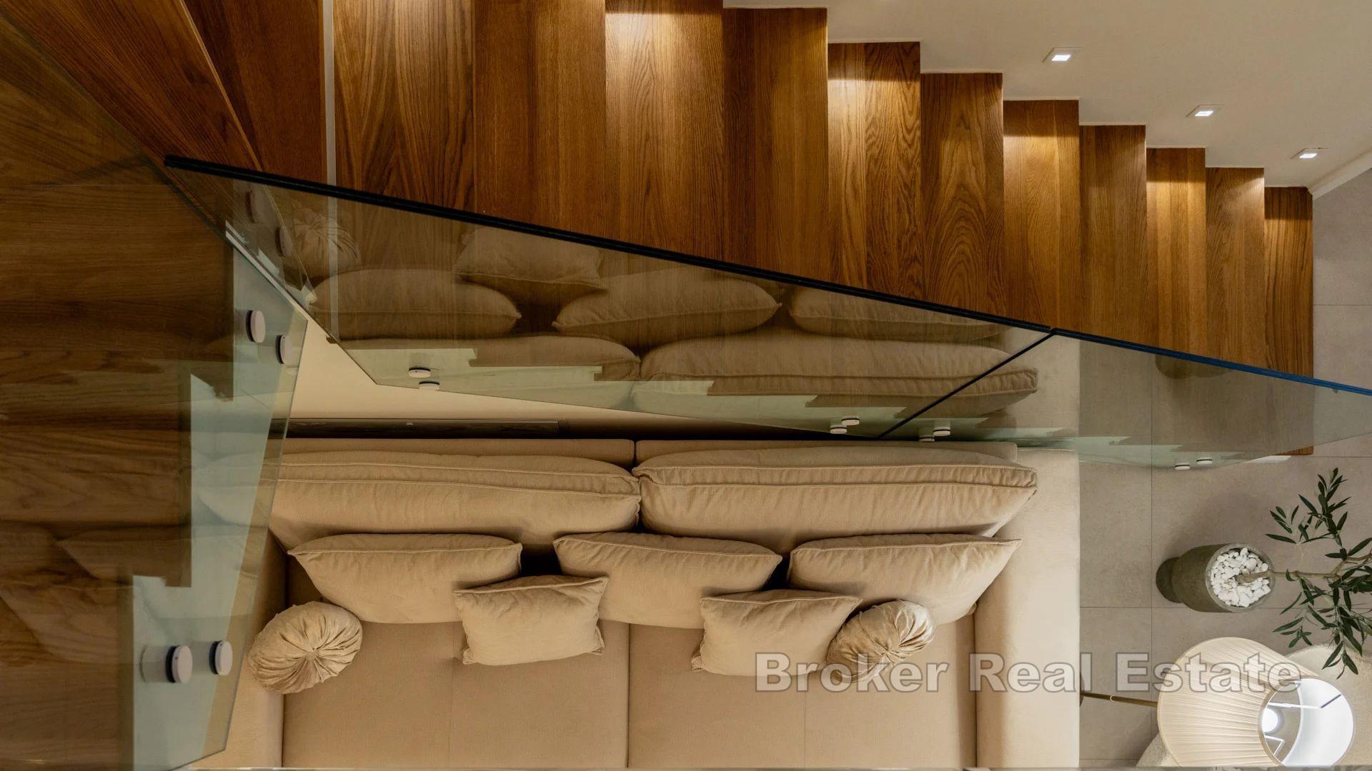 Nybygd villa med åpen havutsikt