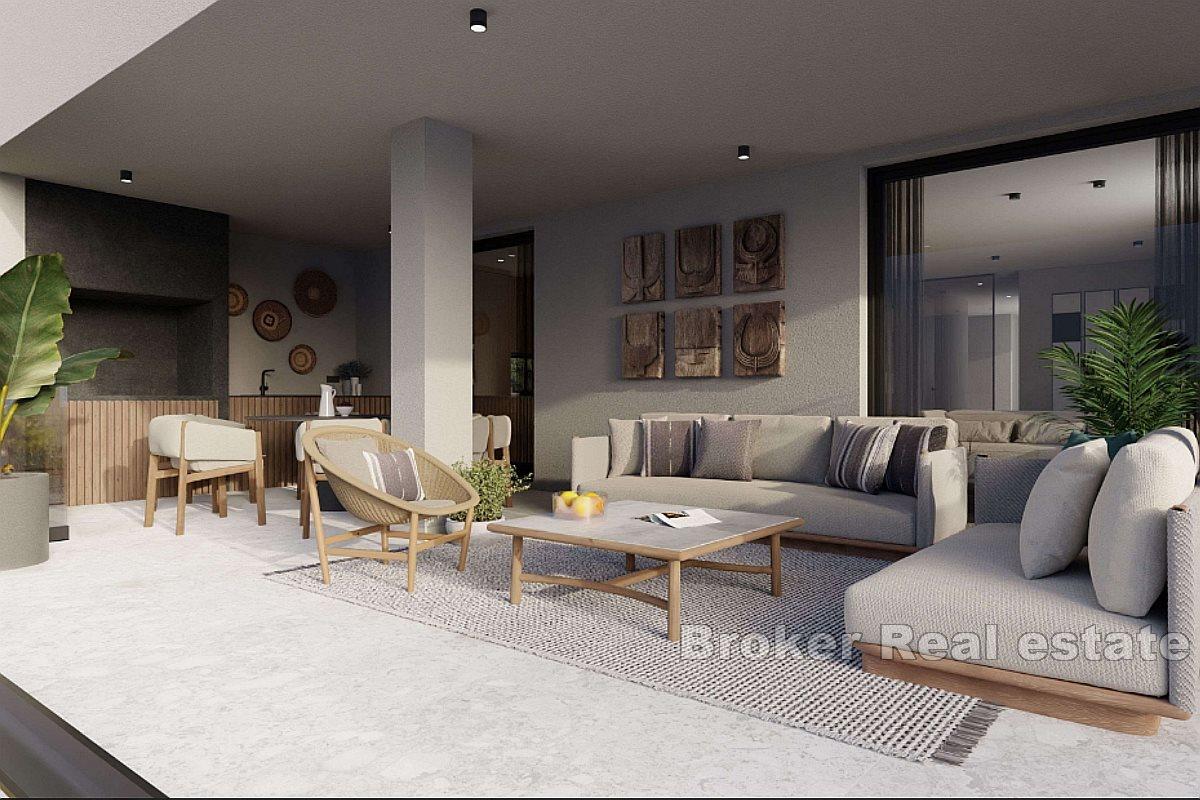 Luksusowy penthouse w nowym budynku z widokiem na morze