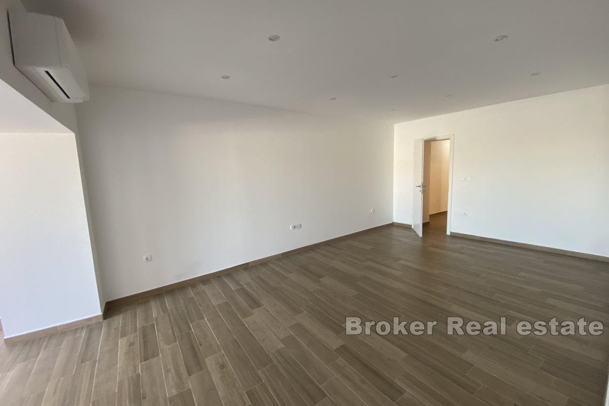 Freistehendes Haus mit offenem Meerblick