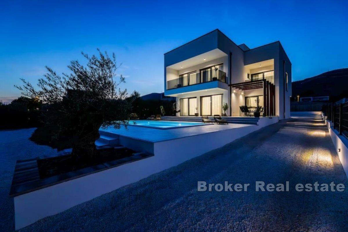 Modern villa with pool and stunning sea view