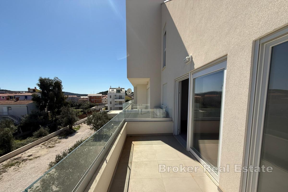 Zwei-Schlafzimmer-Wohnung in einem Neubau mit Parkplatz