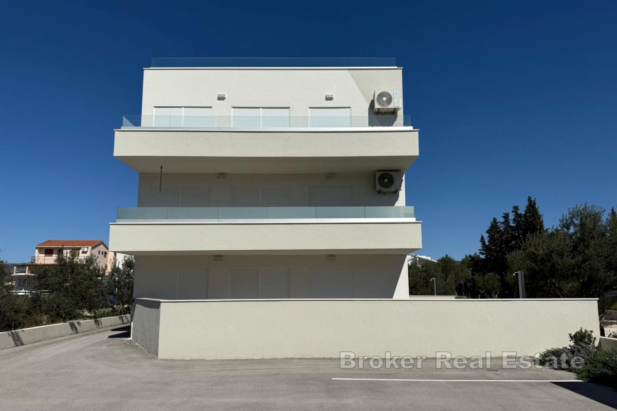 Zwei-Schlafzimmer-Wohnung in einem Neubau mit Parkplatz