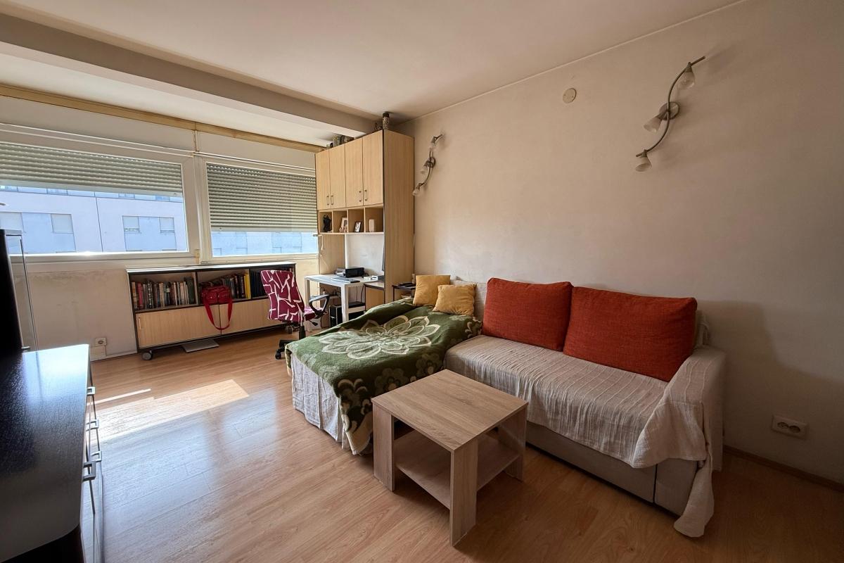 Tvårumslägenhet med bra läge i Split