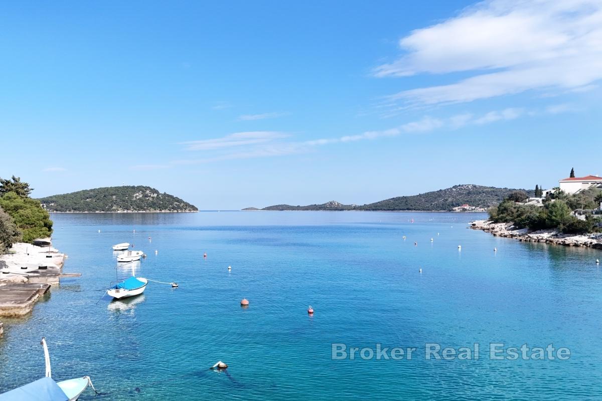 Unikátní apartmánový dům v první řadě k moři