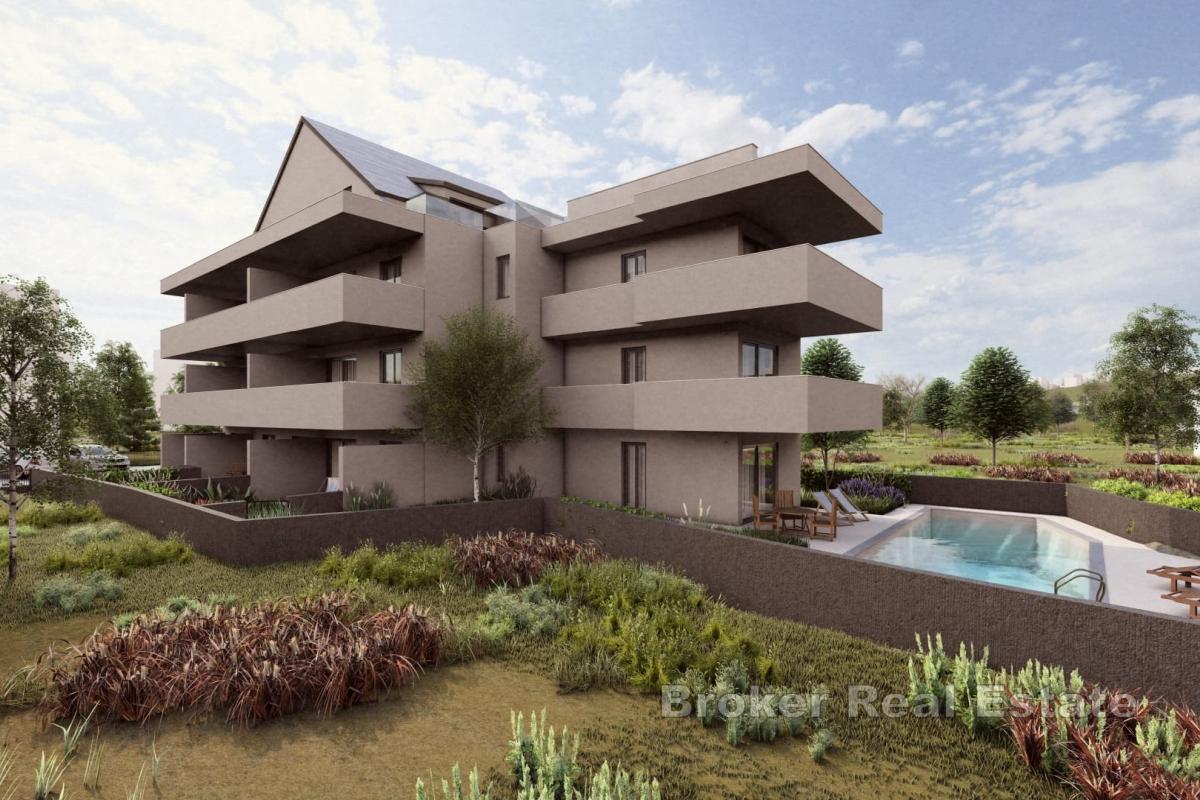 Luksusowy penthouse z prywatnym basenem i widokiem na morze