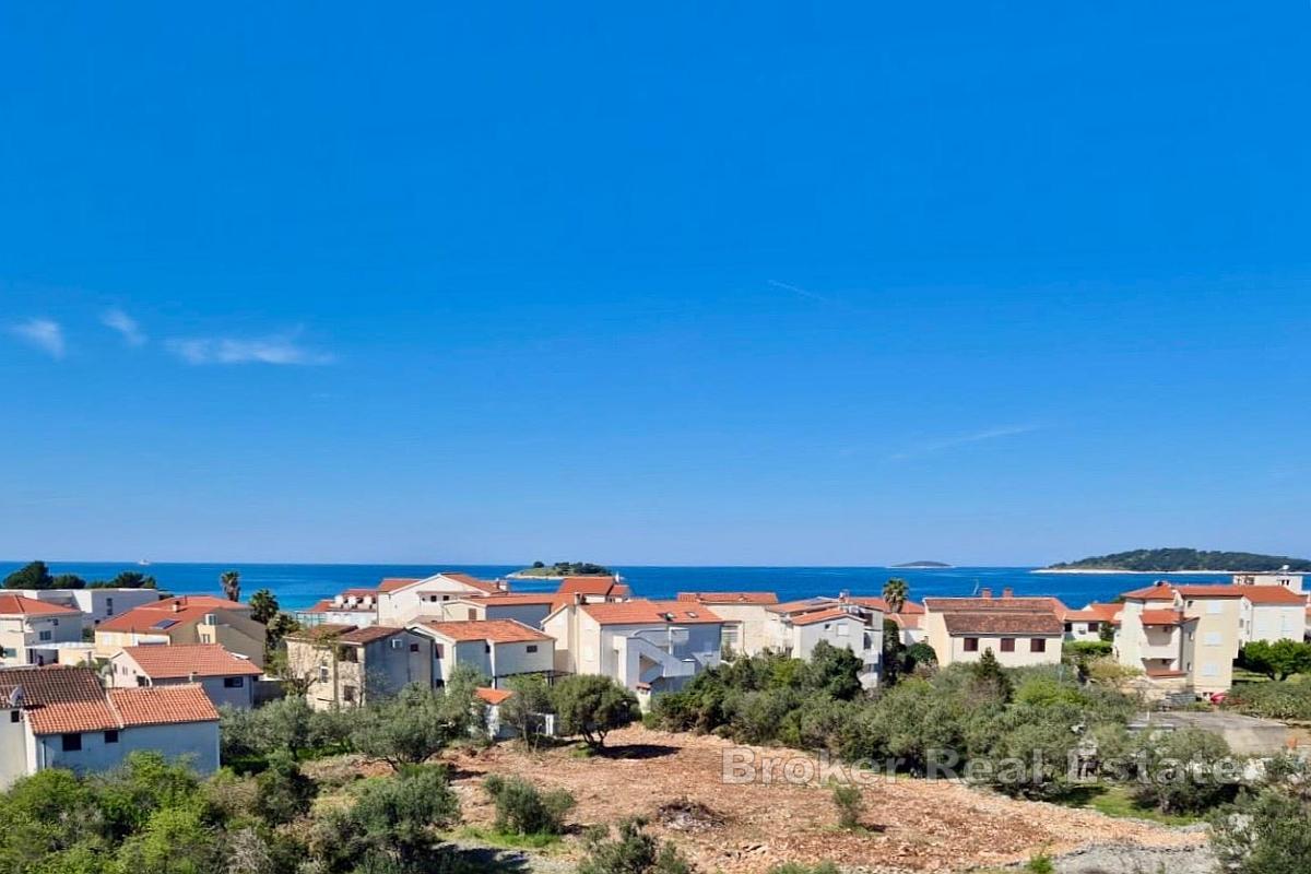 Luxusní penthouse s vlastním bazénem a výhledem na moře