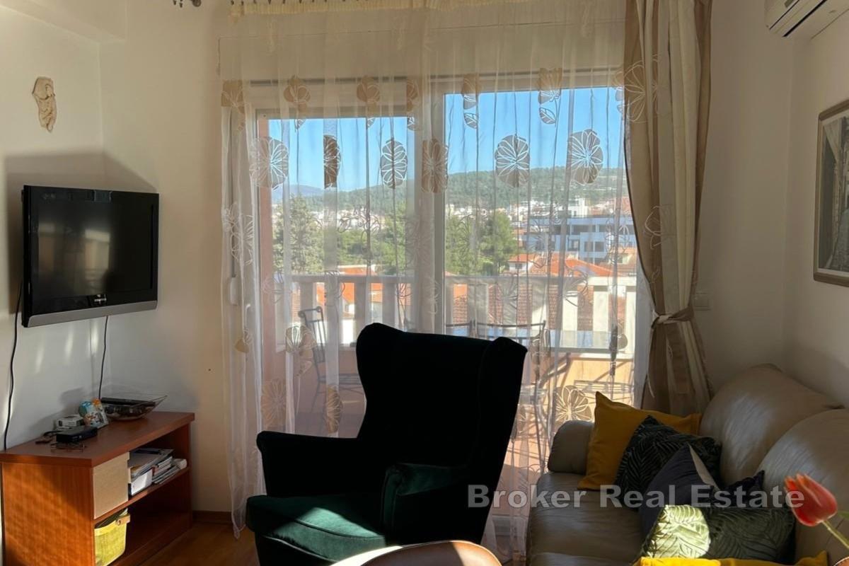 Apartmán se dvěma ložnicemi a výhledem na moře