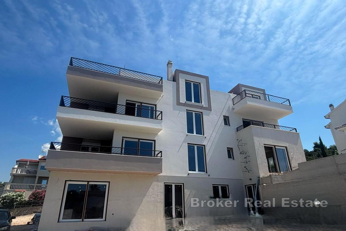 Apartament w nowym budynku z widokiem na morze