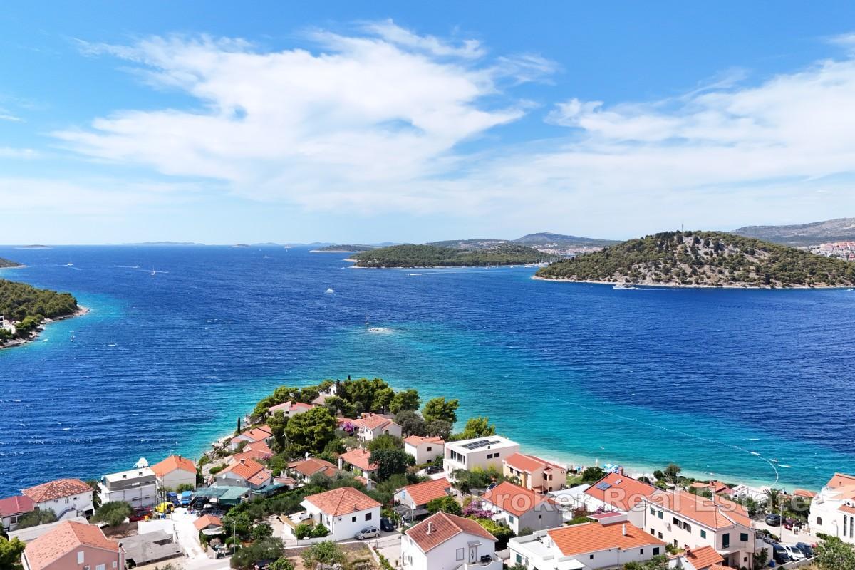 Appartamento in un nuovo edificio con vista mare