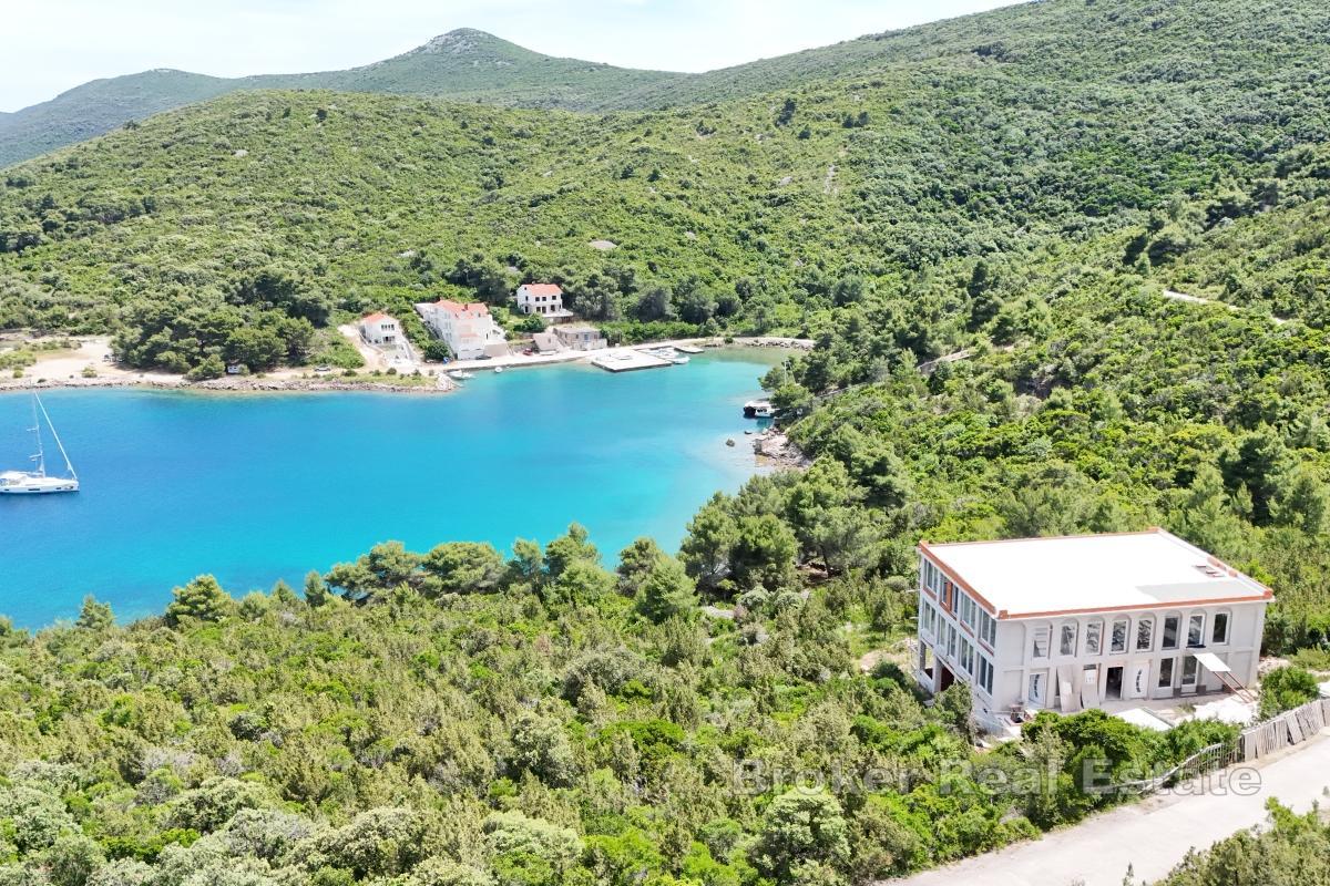 Casa indipendente non completata in posizione appartata