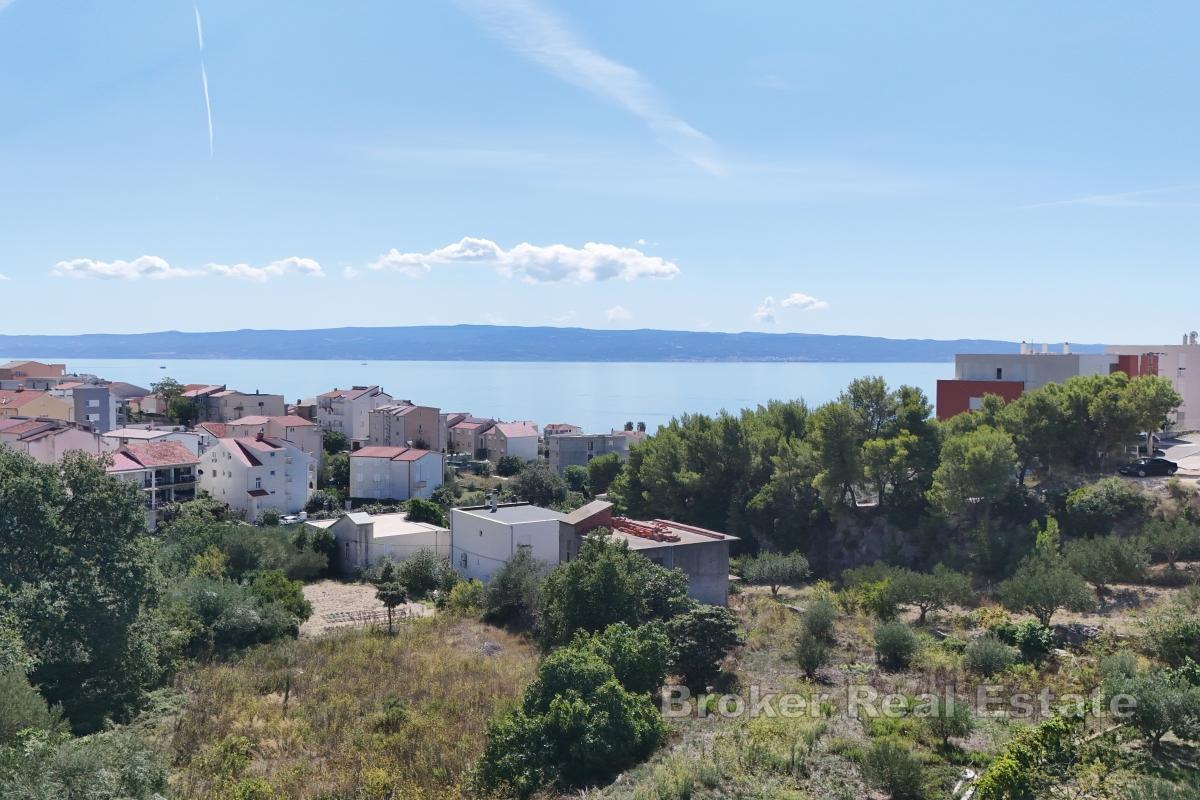 Участок под застройку в тихом месте