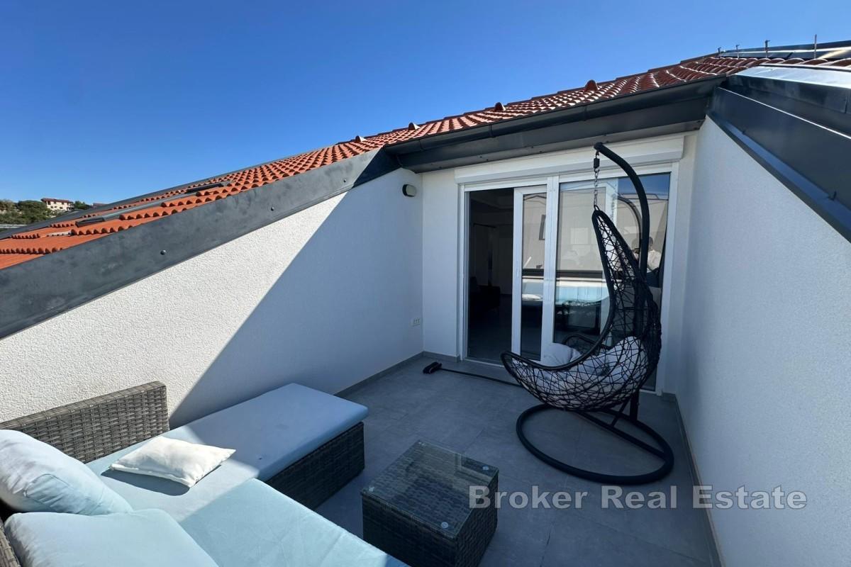 Новый жилой дом рядом с пляжем