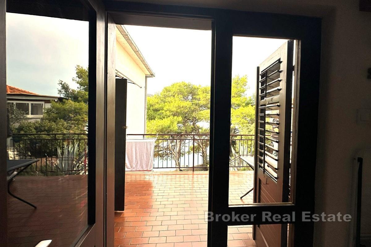 Jedinstvena nekretnina u prvom redu uz more