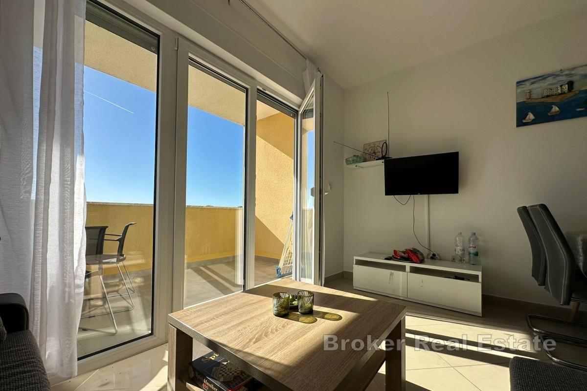 Tvårumslägenhet med öppen havsutsikt