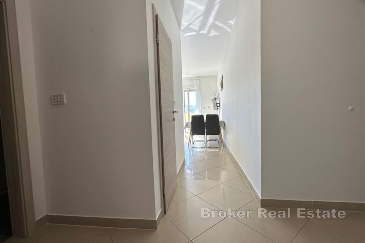 Tvårumslägenhet med öppen havsutsikt