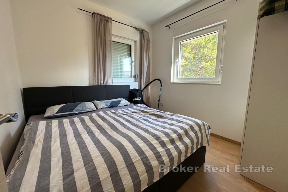 Tvårumslägenhet med öppen havsutsikt