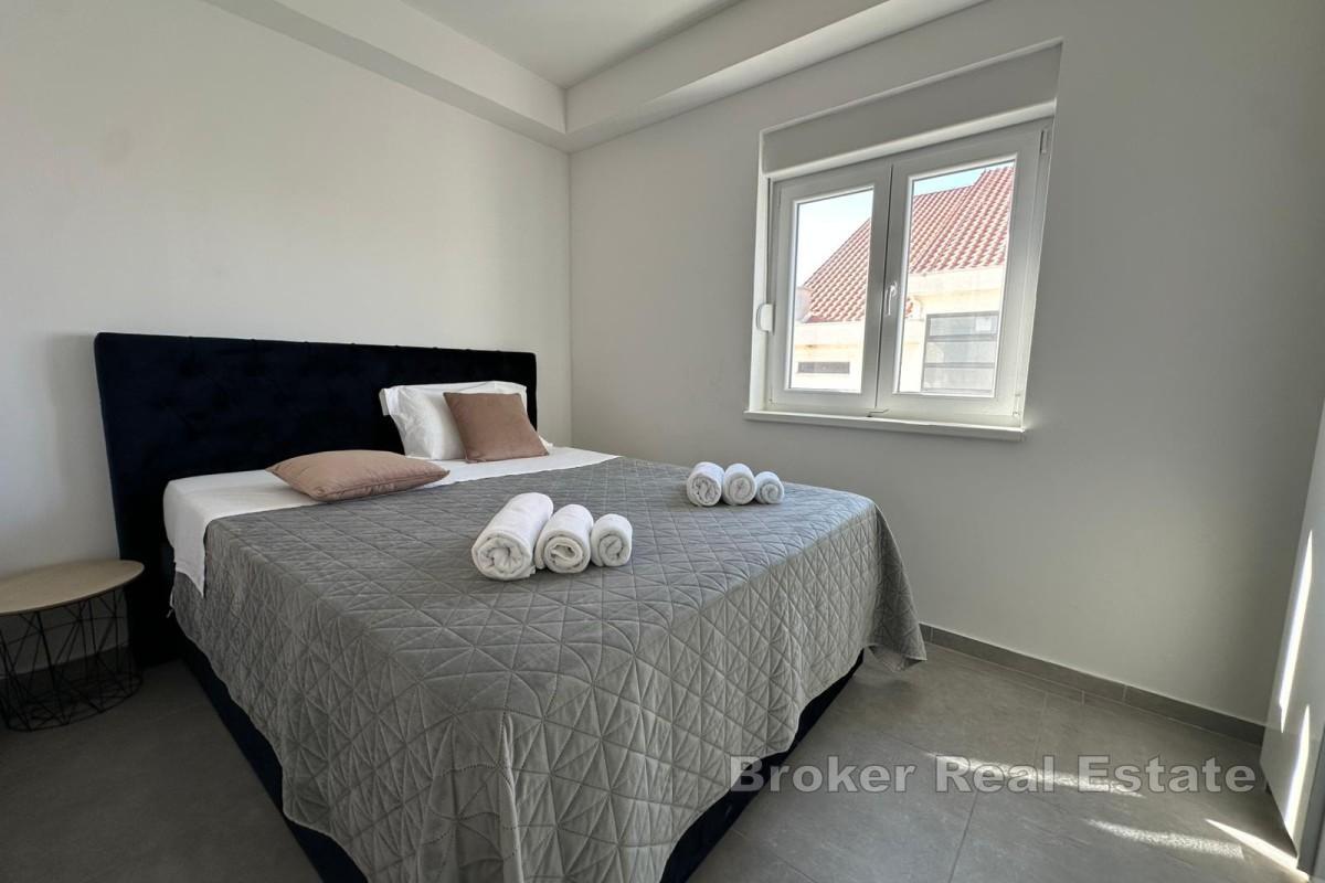 Apartament dwupoziomowy w nowym budynku z widokiem na morze