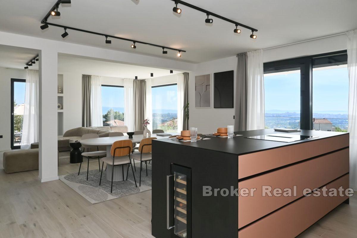 Nová luxusní vila s panoramatickým výhledem na moře