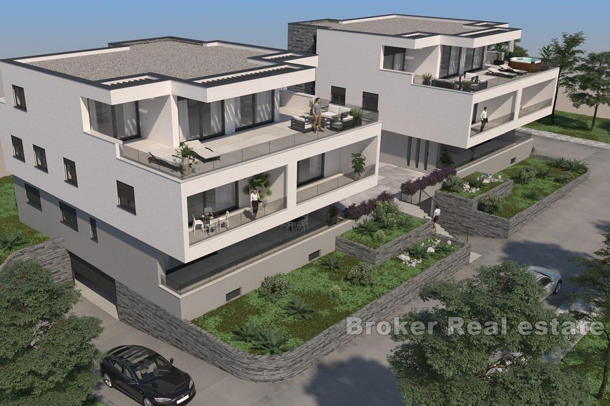 Luxurious Three-Bedroom Apartment in a New Building on a Quiet Location