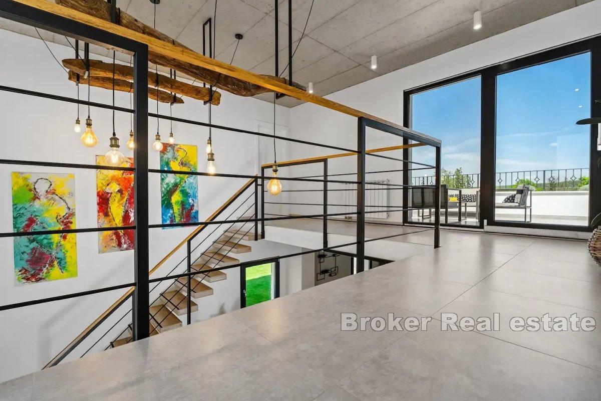 Ekskluzivna villa s bazenom i velikim vrtom