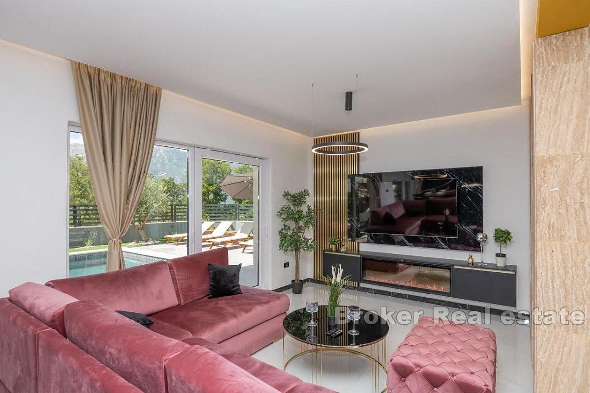 Modern luxury villa with pool in a beautiful natural environment