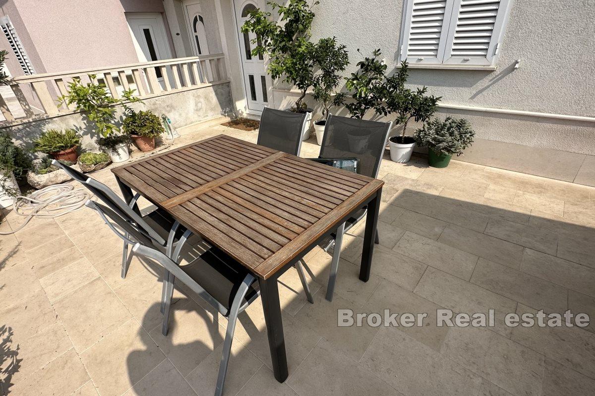 Appartement confortable de deux chambres dans un endroit calme