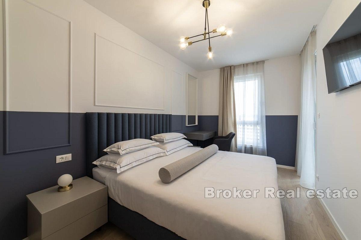 Nowoczesny apartament z jedną sypialnią i widokiem na morze