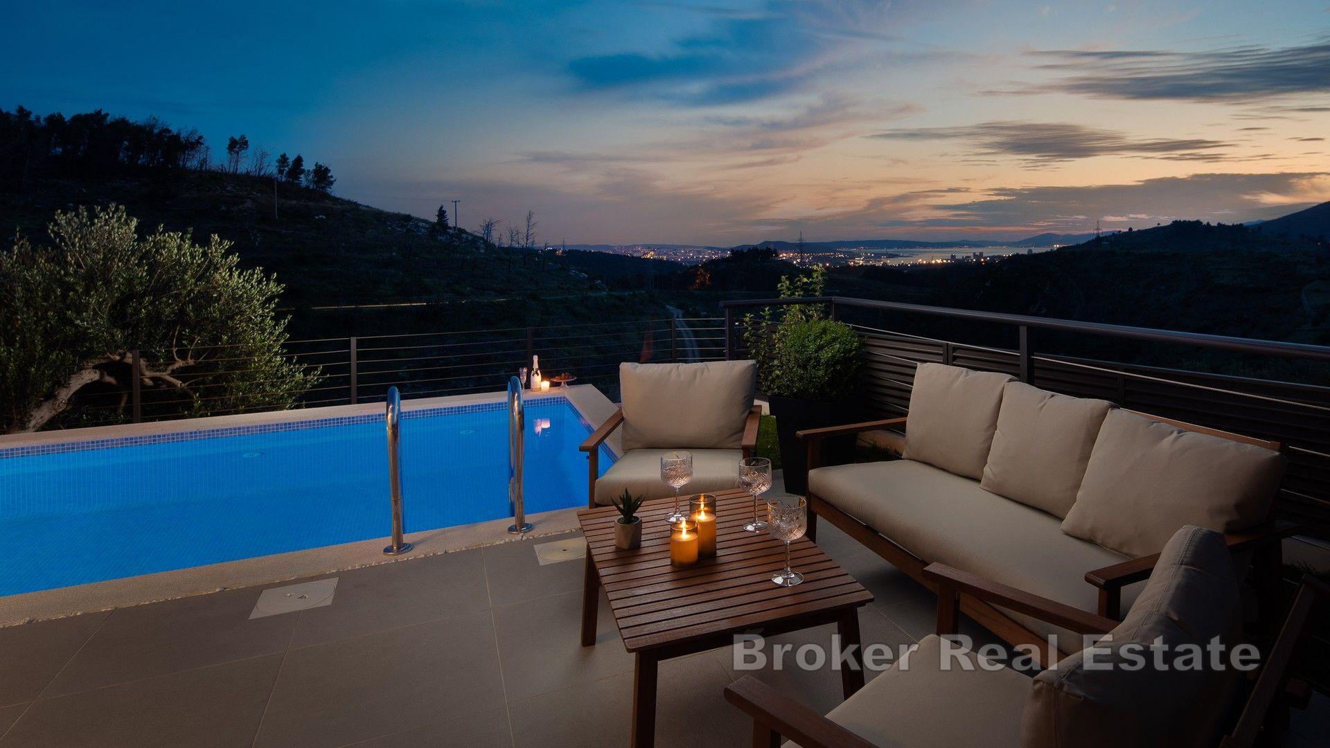 Willa rodzinna z dużym podwórkiem i widokiem na morze