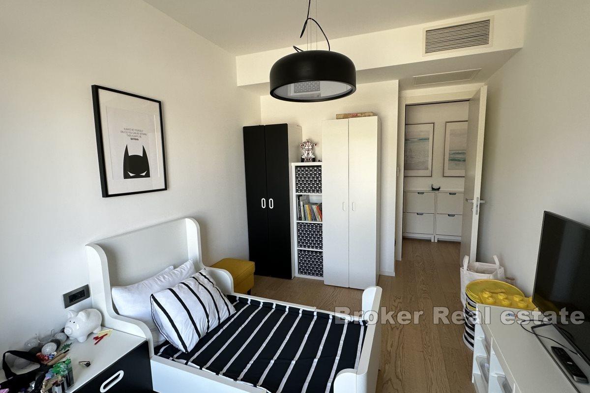 Wyjątkowy apartament z dwiema sypialniami i widokiem na morze