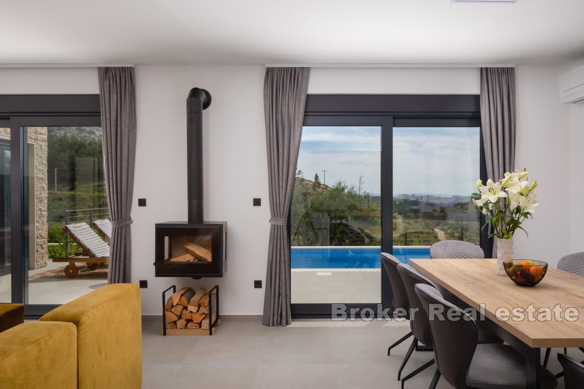 Utmärkt villa i lugn miljö med havsutsikt