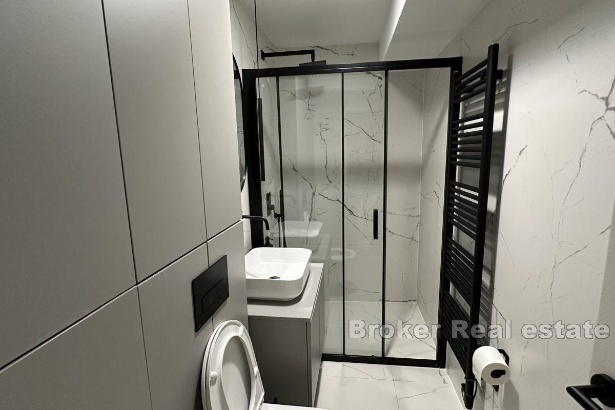 Modern one bedroom apartment near the beach