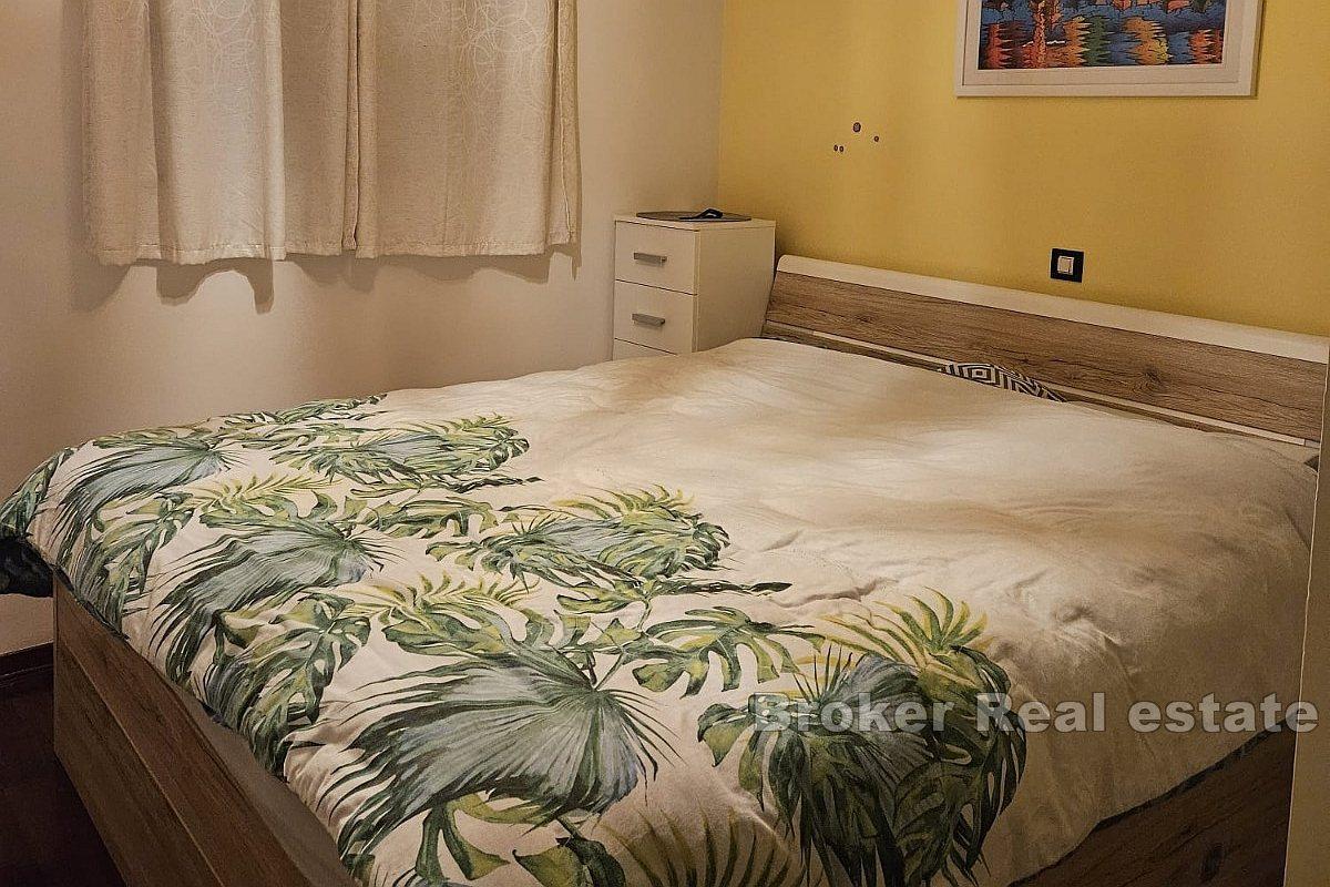 Komfortabel to-roms leilighet med rolig beliggenhet