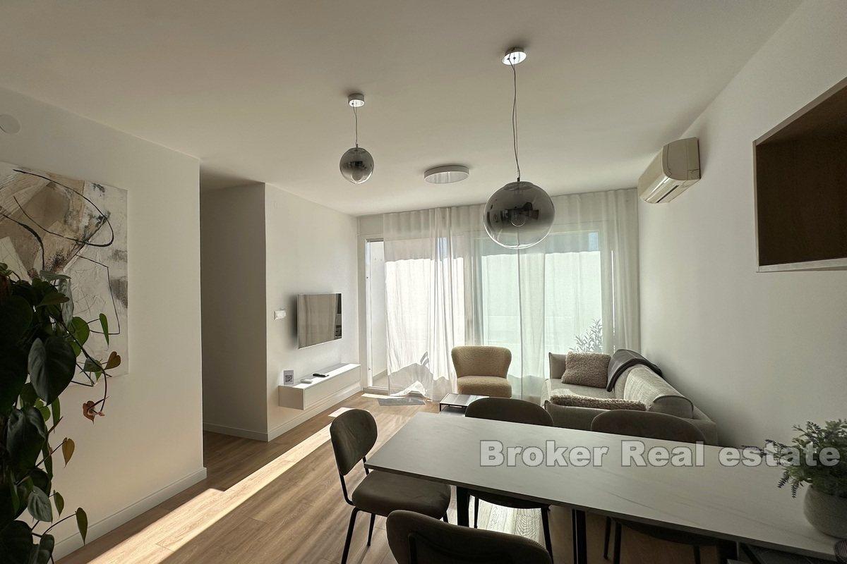 001-2045-52-split-split-3-luxuriously-furnished-two-bedroom-apartment-for-rent