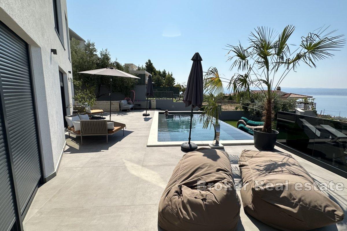 001-2045-69-Split-Area-Villa-with-seven-apartments-for-sale