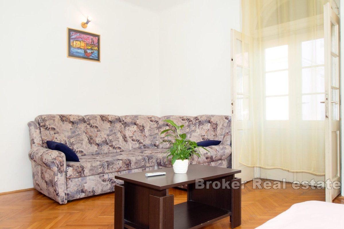 Komfortní apartmán se dvěma ložnicemi ve výborné lokalitě
