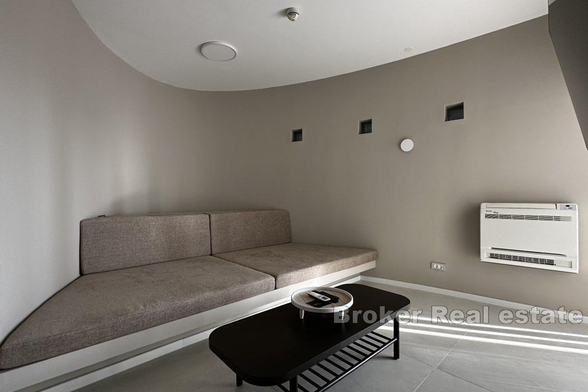 Modernes Apartment mit zwei Schlafzimmern und Garagenstellplatz