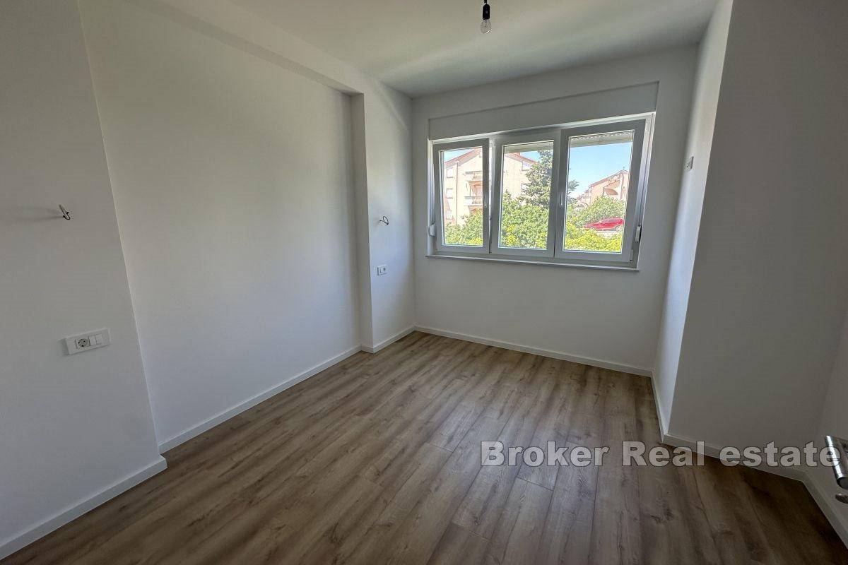 Moderní nové apartmány v blízkosti moře