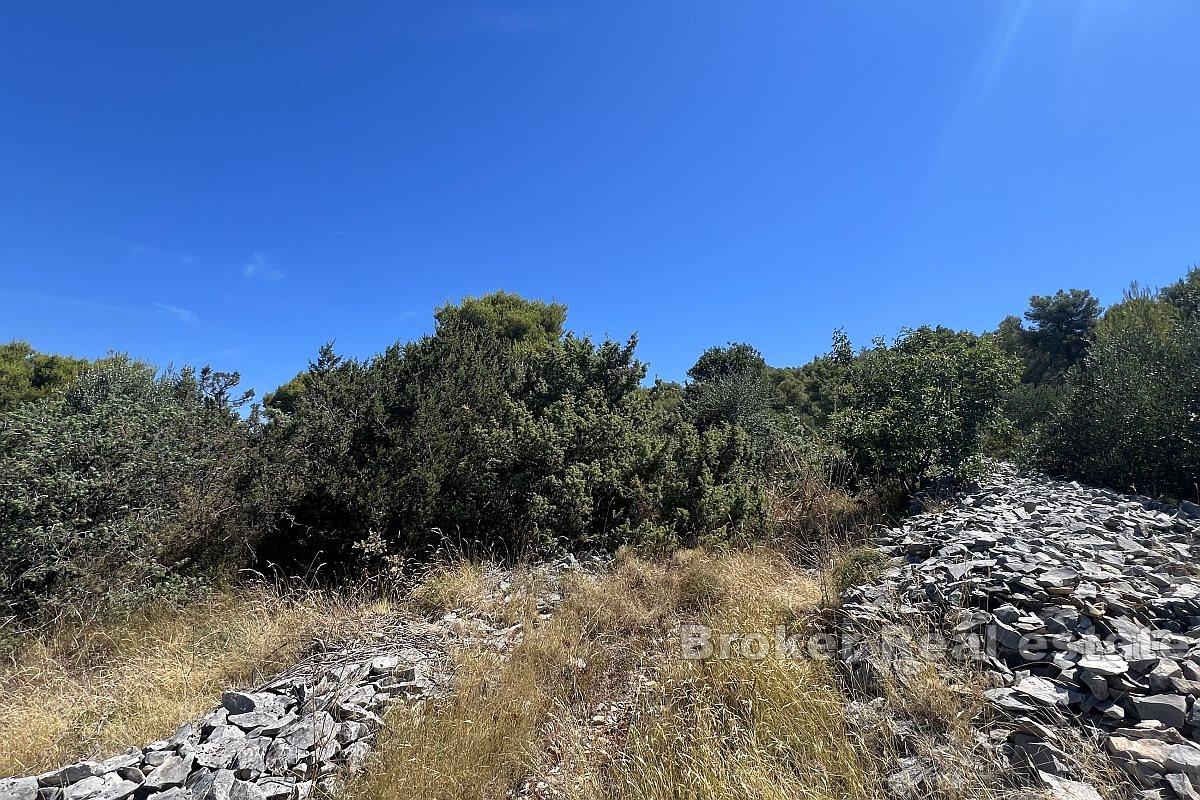 Building land with a sea view