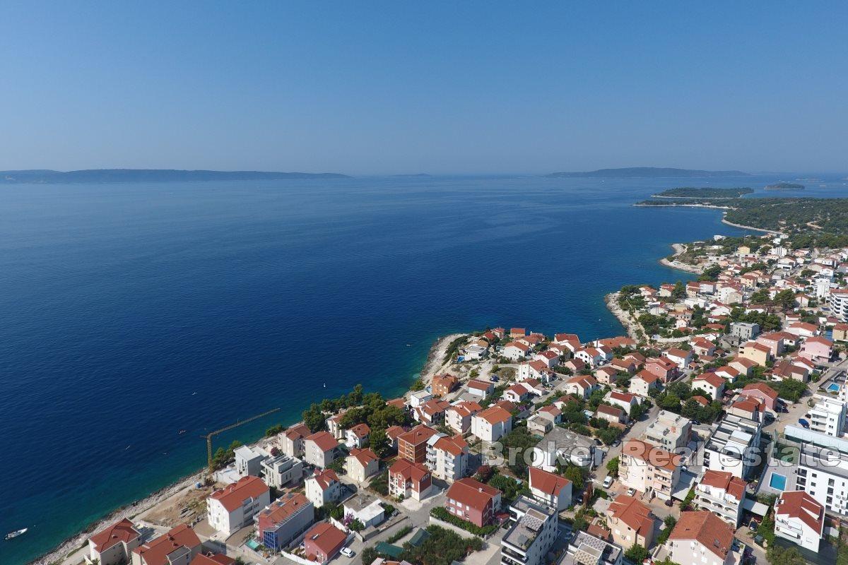 Atraktivno građevinsko zemljište prvi red do mora
