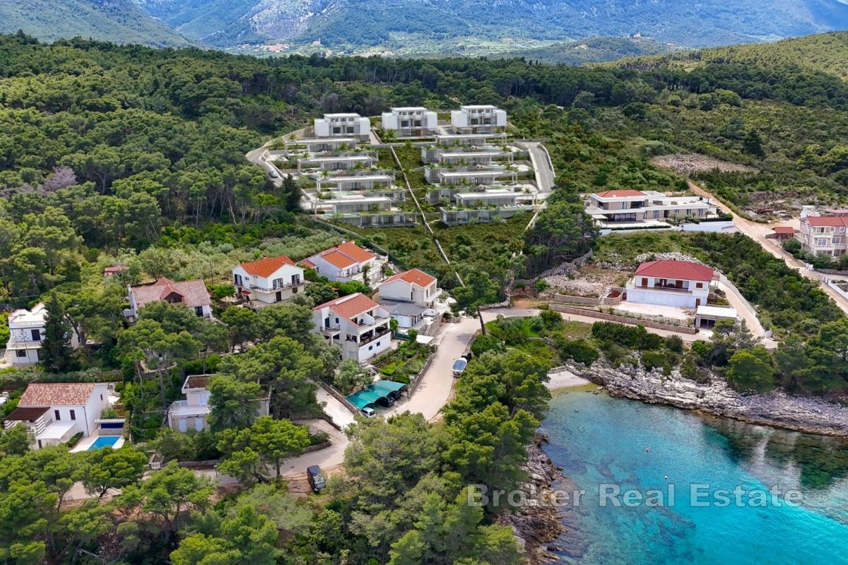 Terrain constructible unique en bord de mer avec projet