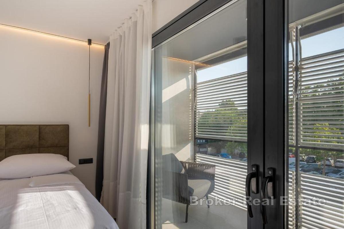 Dwa nowocześnie umeblowane apartamenty w samym centrum miasta