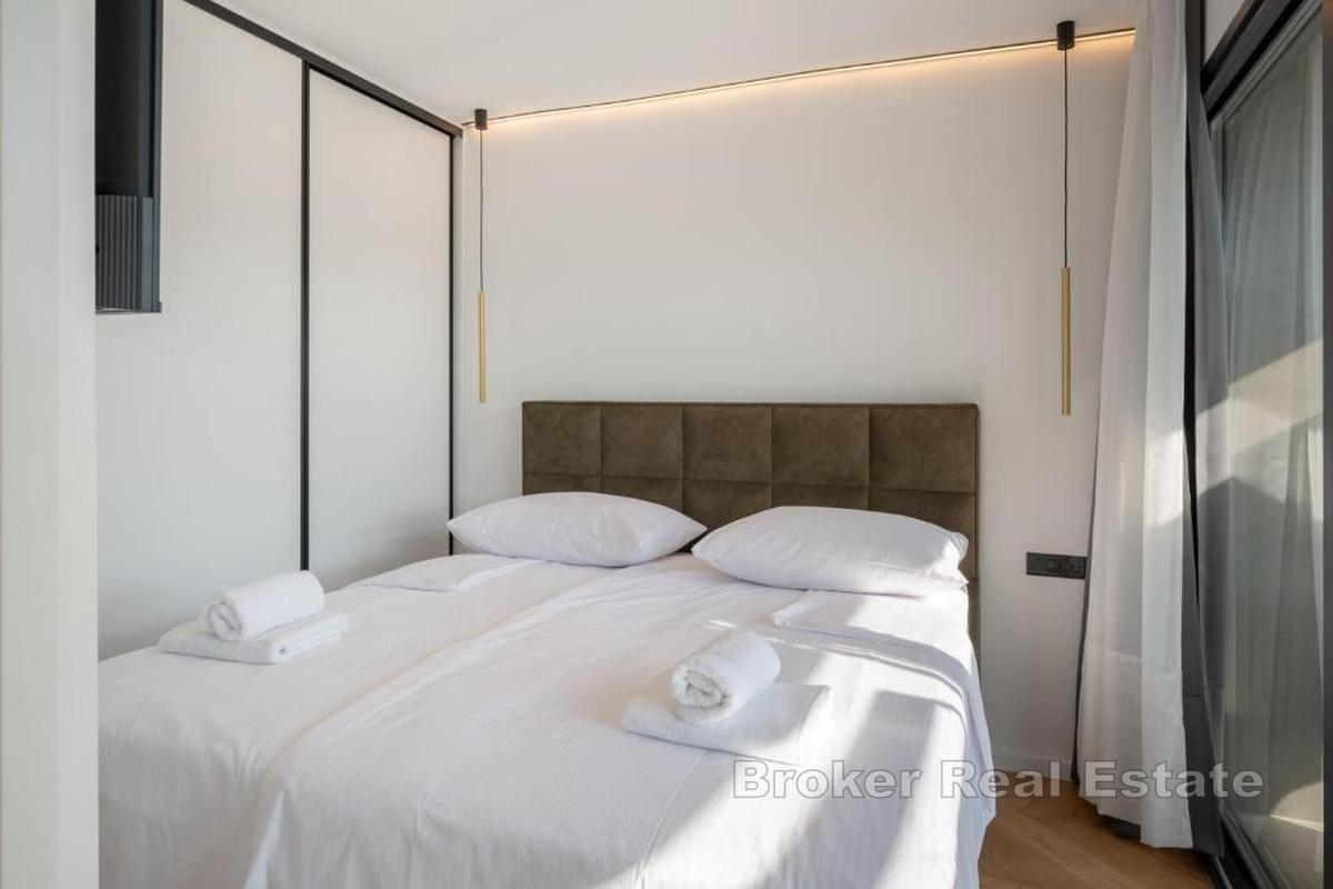 Dwa nowocześnie umeblowane apartamenty w samym centrum miasta