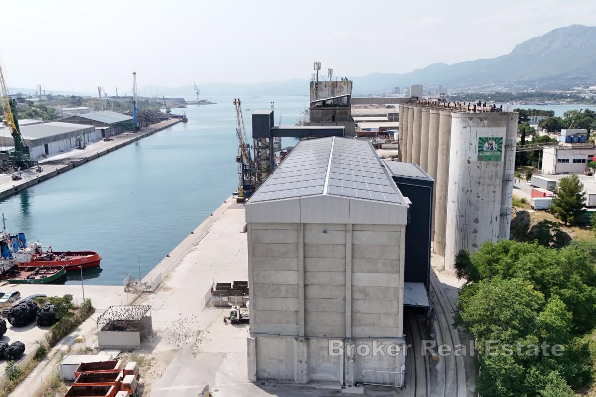 Magazzino unico in una posizione attraente