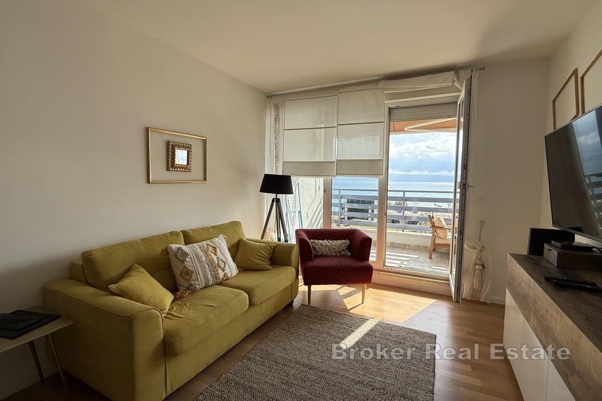 Elegancki apartament z widokiem na morze