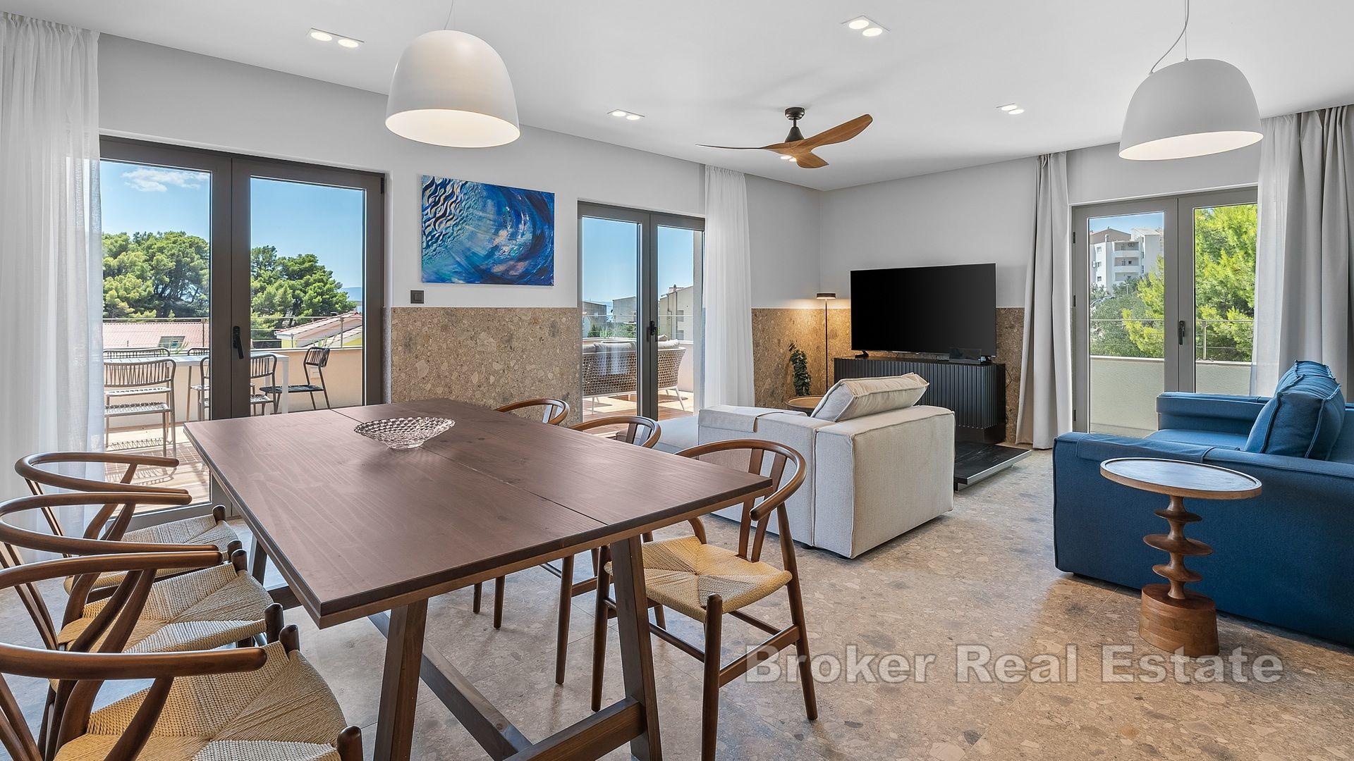 Luksuzna stambena zgrada s pogledom na more