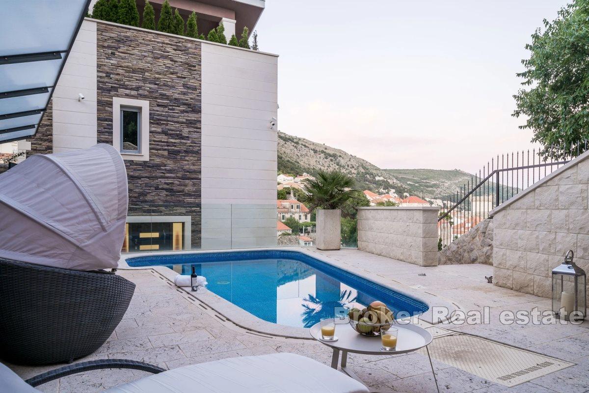 Izvanredna vila u neposrednoj blizini starog grada