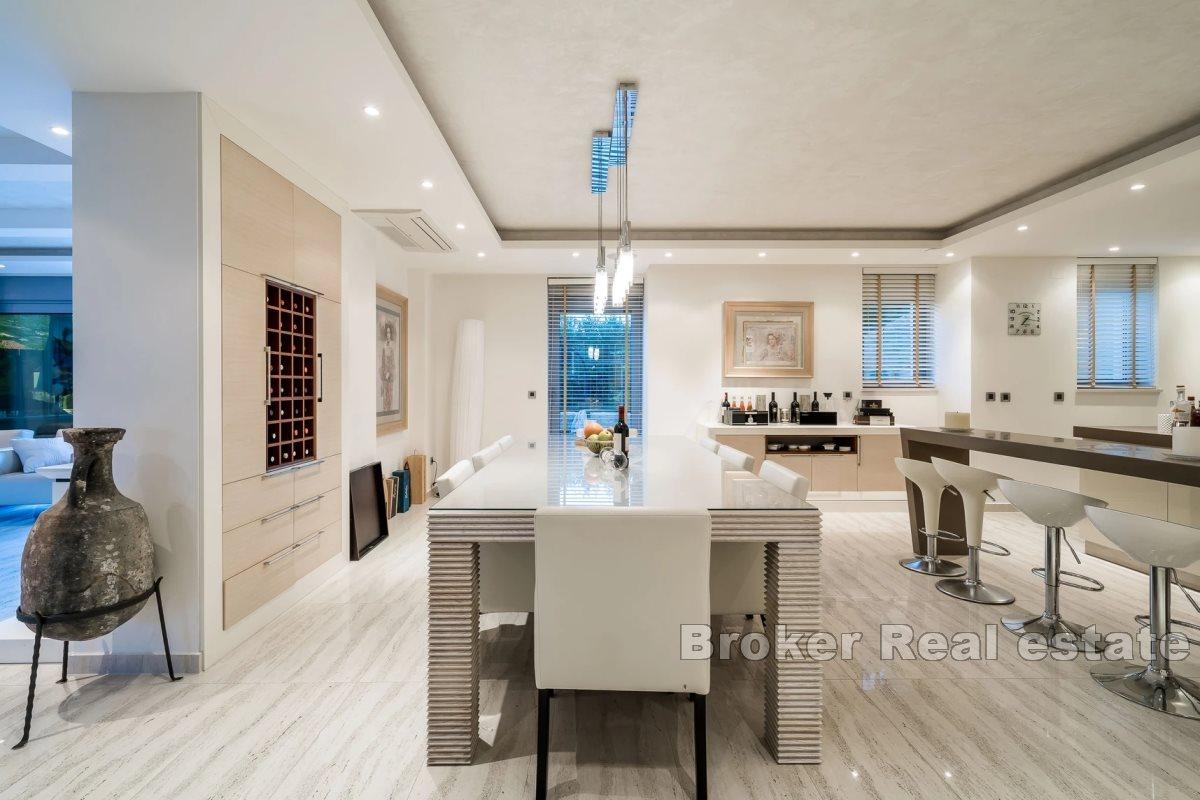 An extraoridnary villa in the immediate vicinity of the old town