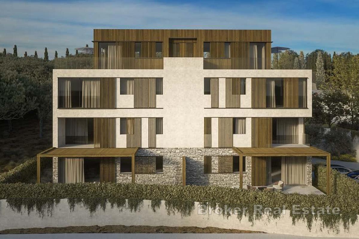 Predivni dvoetažni penthouse u modernoj novogradnji unutar resorta