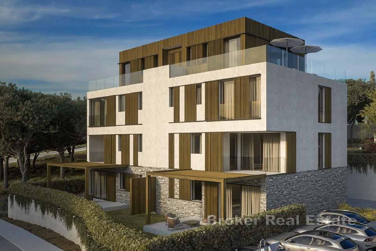 Bellissimo duplex con tre camere da letto in un nuovo edificio all'interno di un prestigioso resort